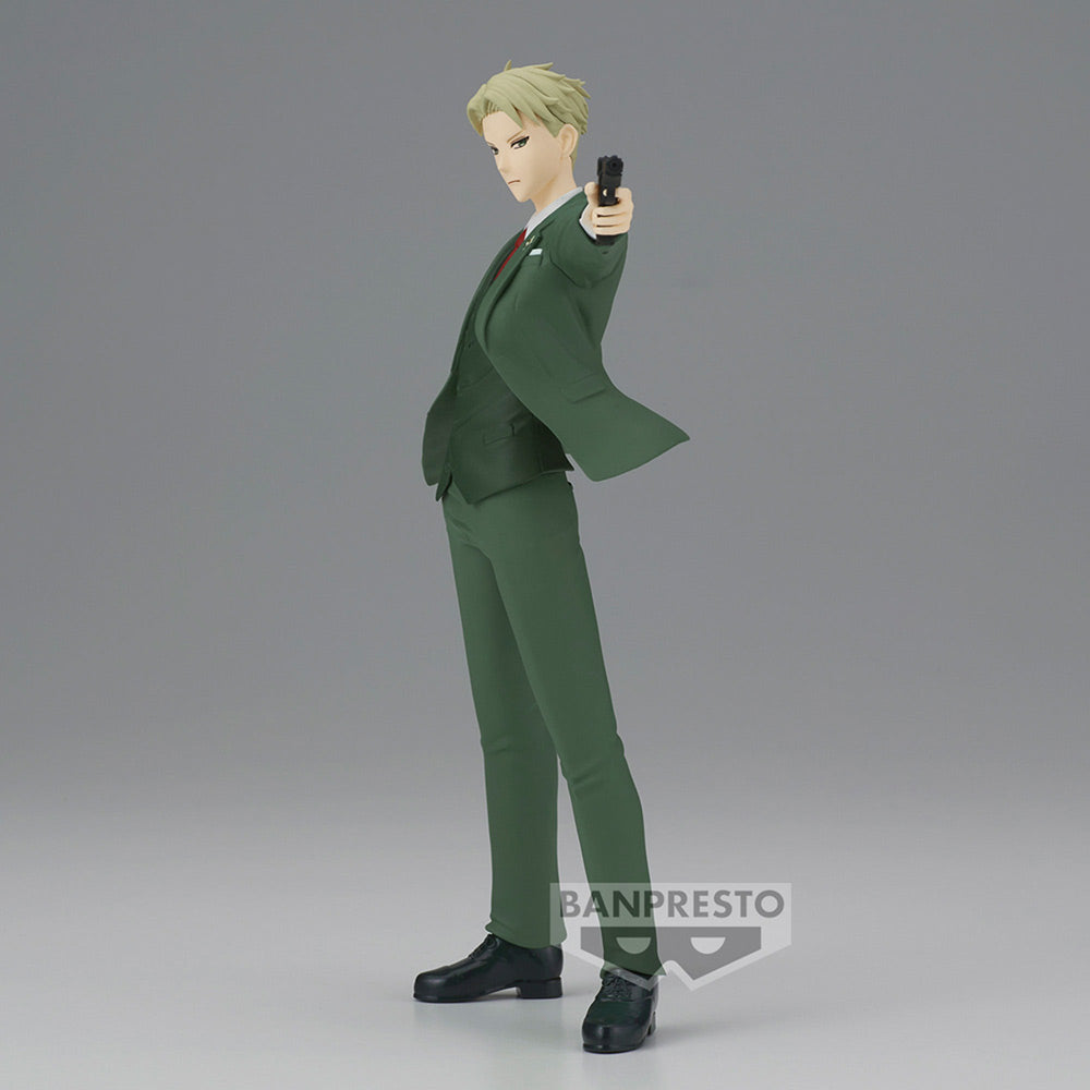 Loid forger figure from Banpresto