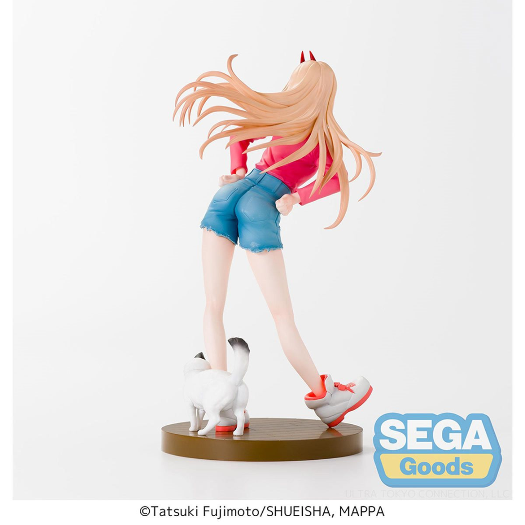 Power figure from Chainsaw Man presented by Luminasta. Next to power is her pet Nyako!