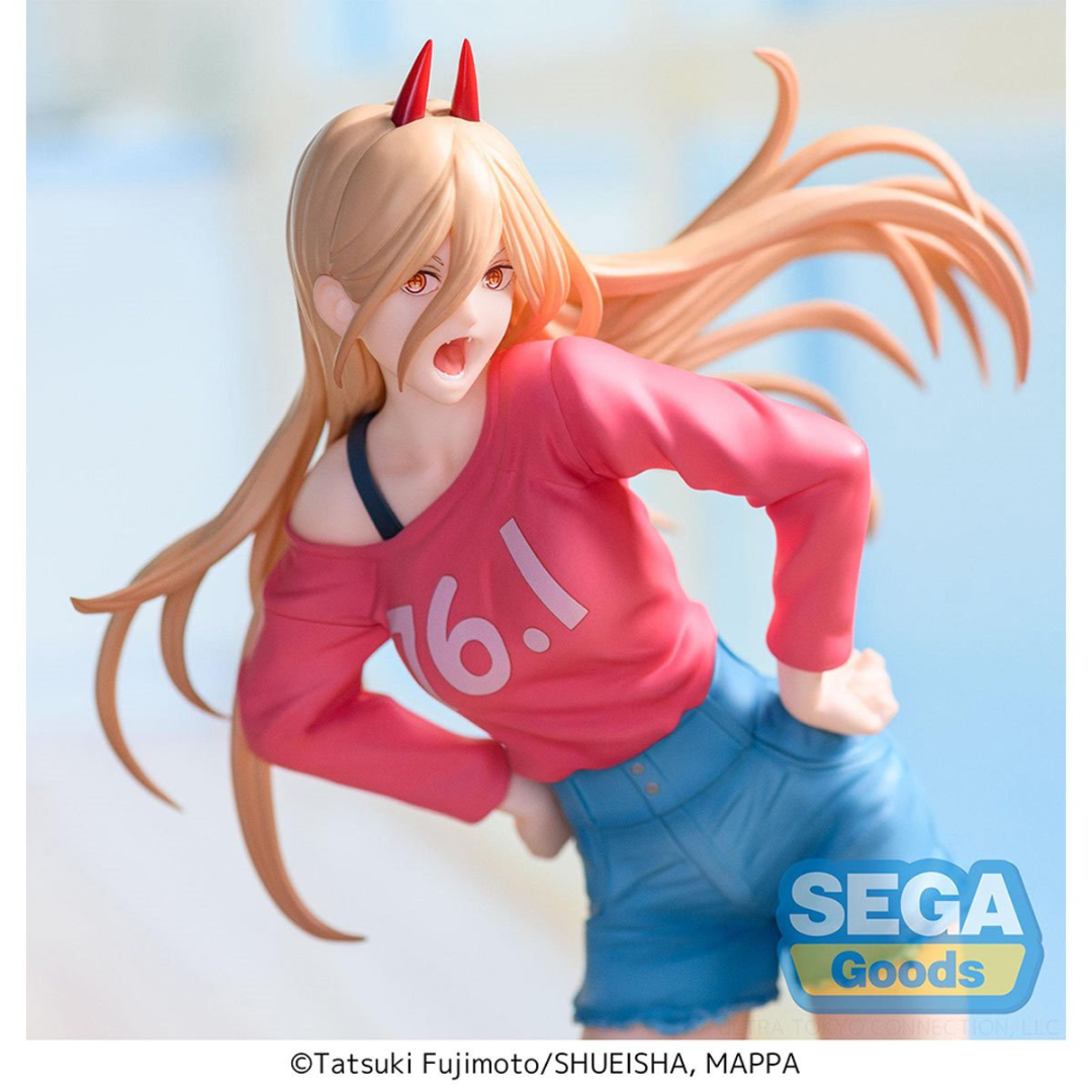 Power figure from Chainsaw Man presented by Luminasta. Next to power is her pet Nyako!